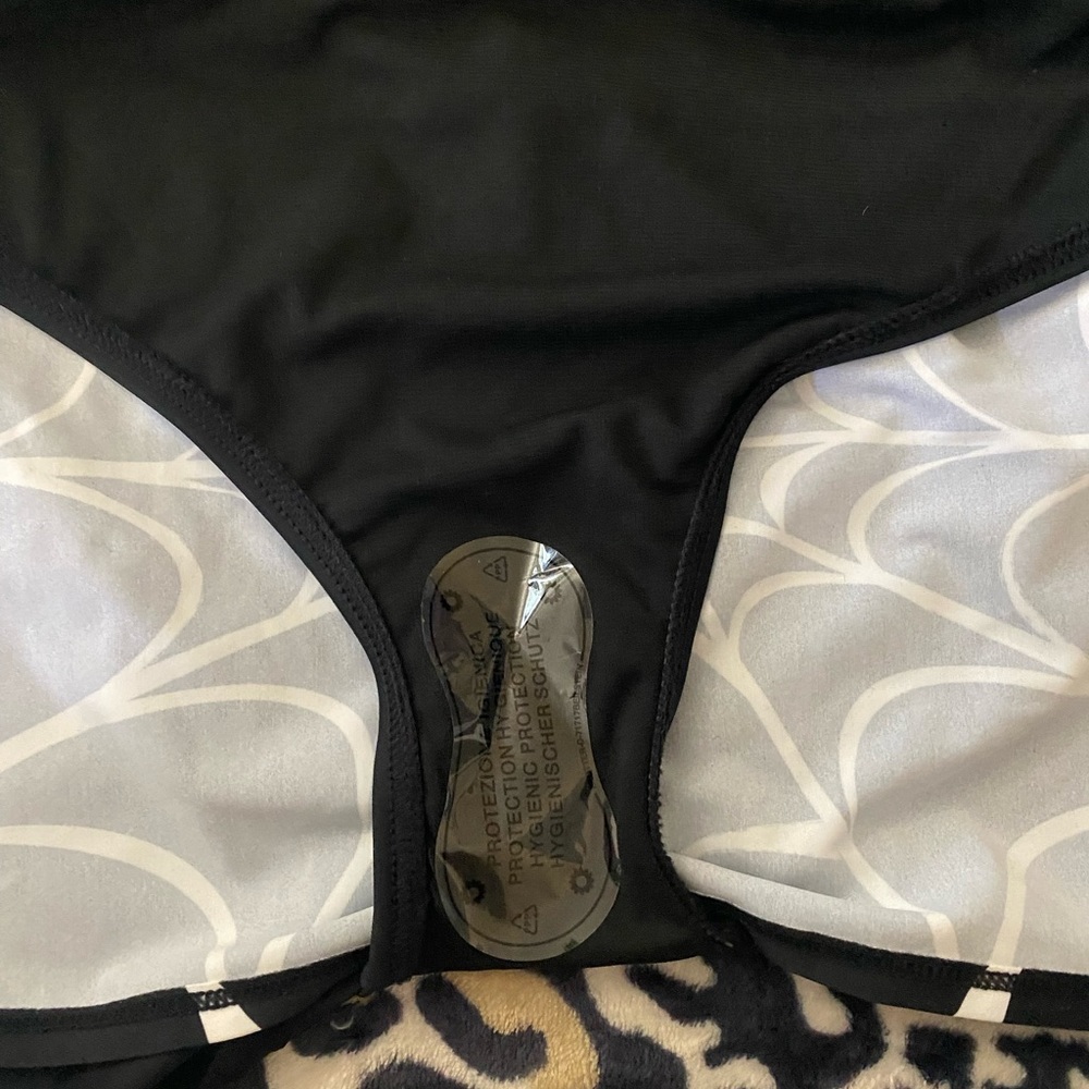 Unique Vintage Spiderweb Swim Skirt - Picture 6 of 7